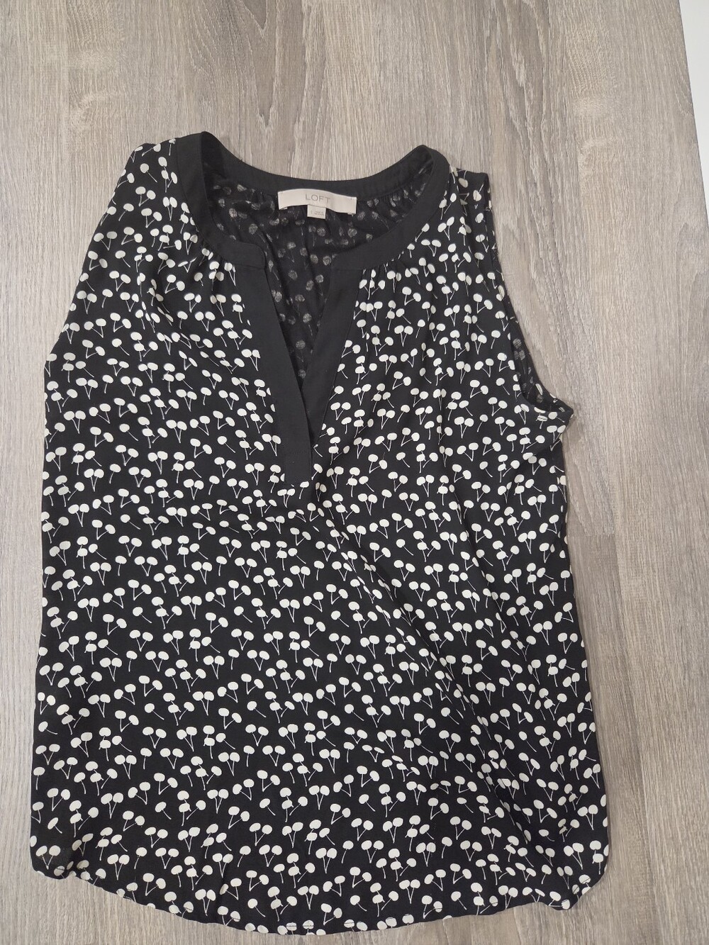 LOFT Black Sleeveless V-Notch Floral-Print Camisole